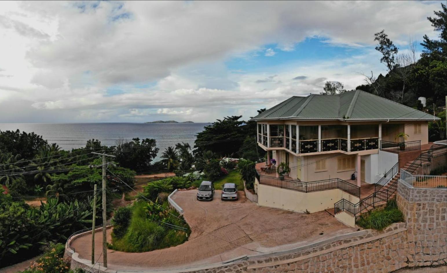 Summer Self Catering Baie Sainte Anne Exteriör bild