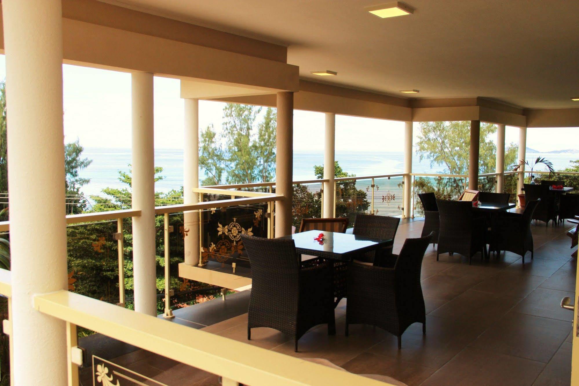Summer Self Catering Baie Sainte Anne Exteriör bild